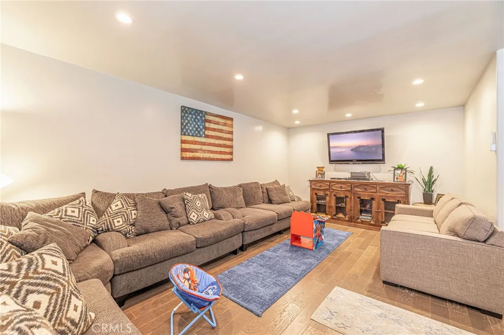 2548 E Washington, Carson, California 90810 home-pic-14