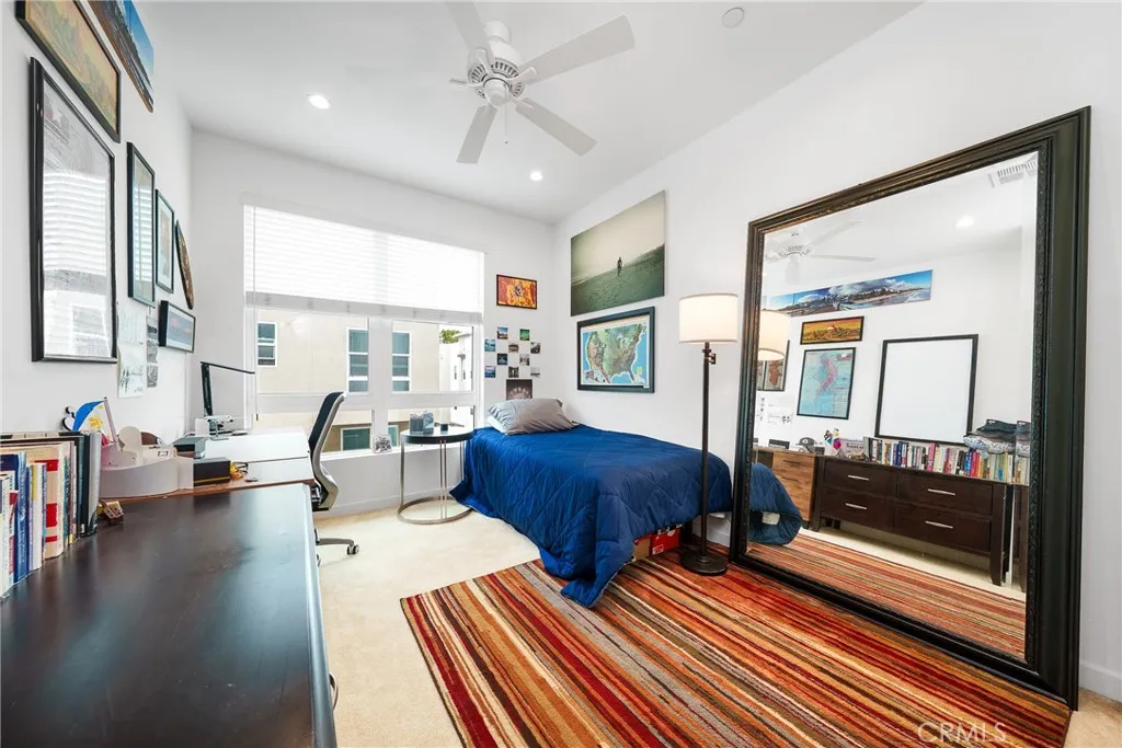2210 Synergy, Irvine, California 92614 home-pic-17