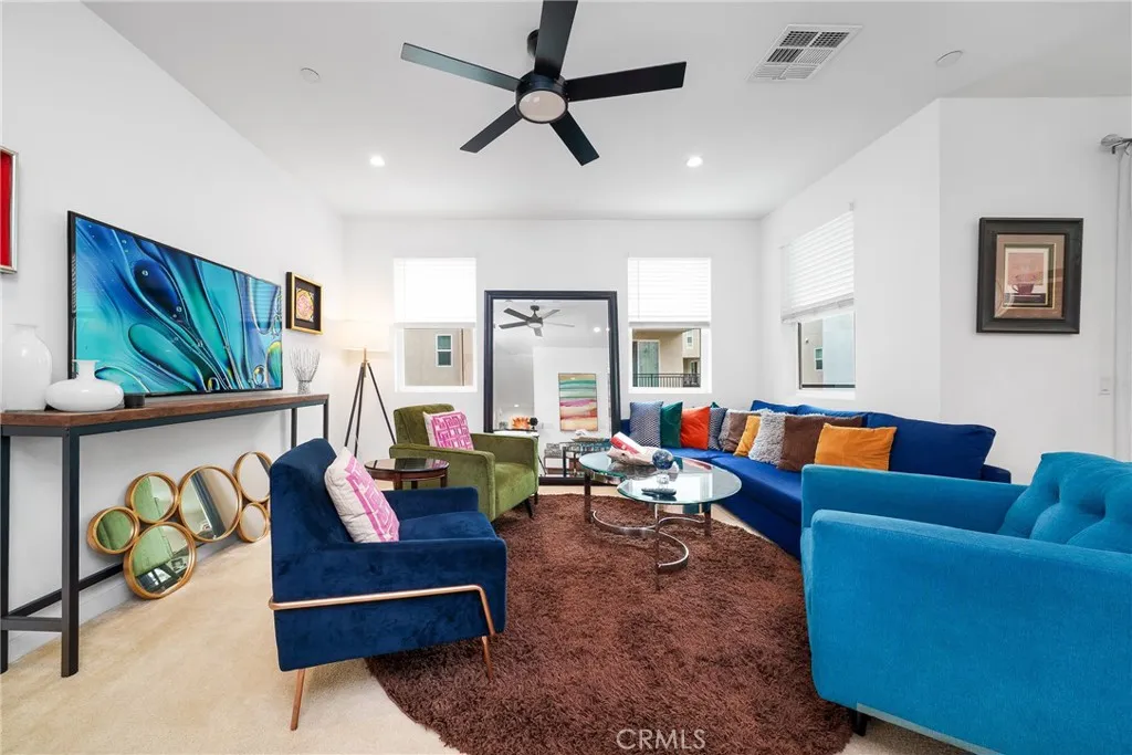 2210 Synergy, Irvine, California 92614 home-pic-9
