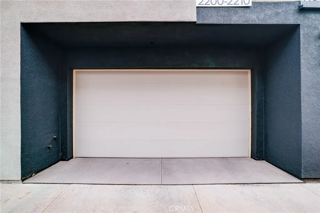 2210 Synergy, Irvine, California 92614 home-pic-25