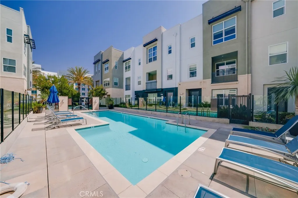 2210 Synergy, Irvine, California 92614 home-pic-28