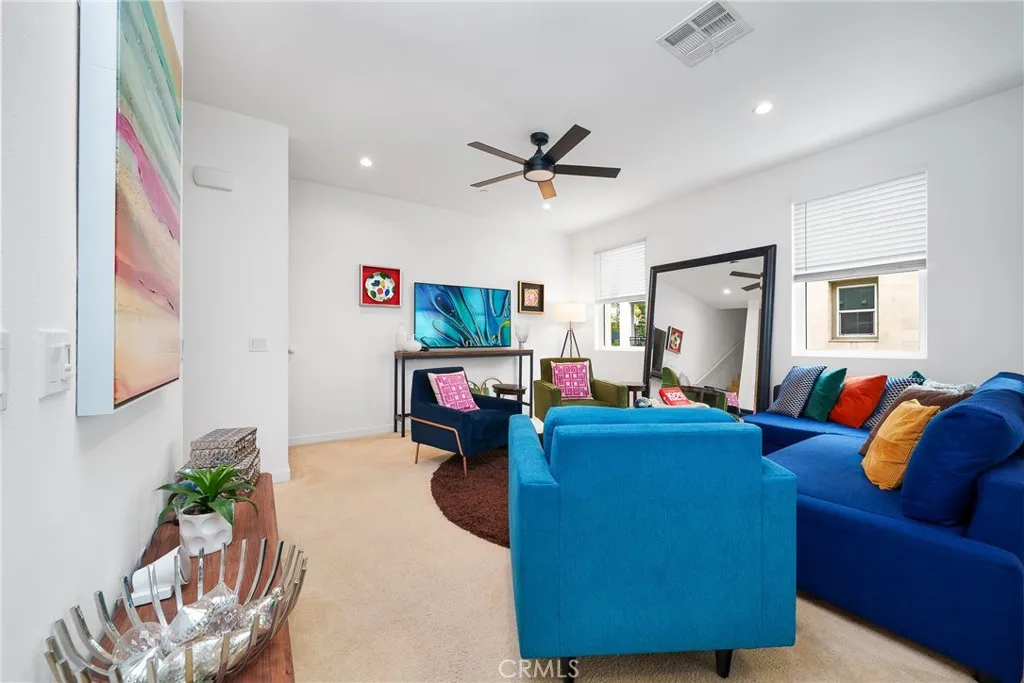 2210 Synergy, Irvine, California 92614 home-pic-7