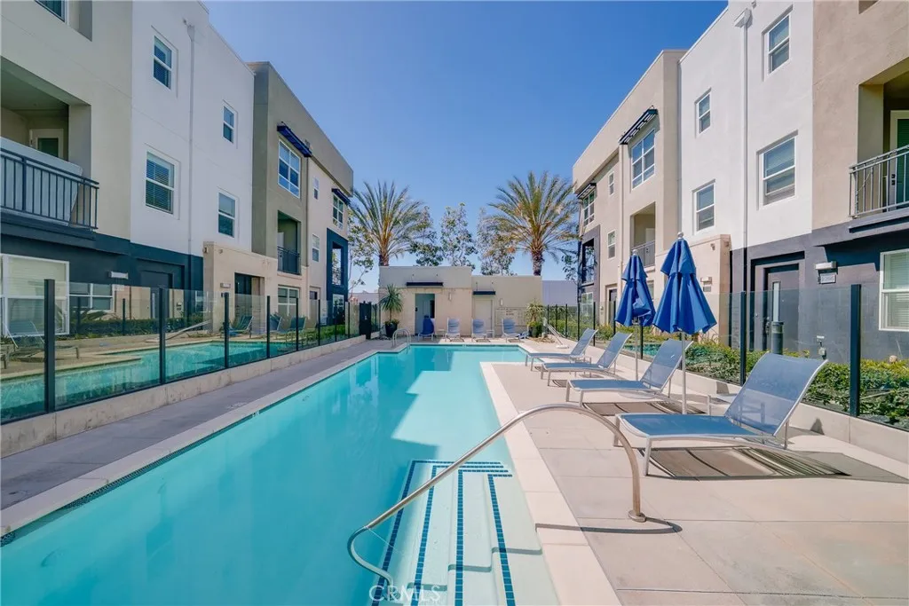 2210 Synergy, Irvine, California 92614 home-pic-27