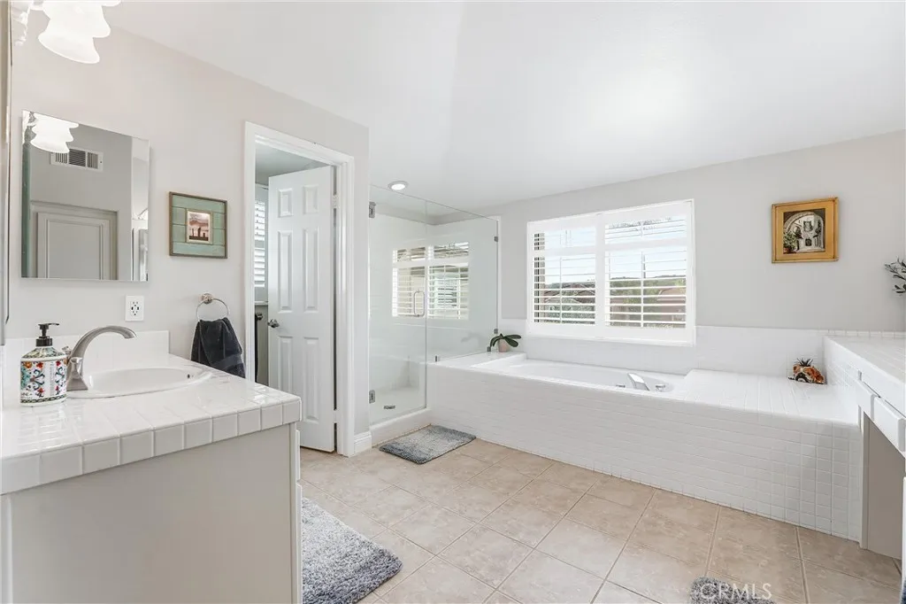 48 Gingham, Trabuco Canyon, California 92679 home-pic-23