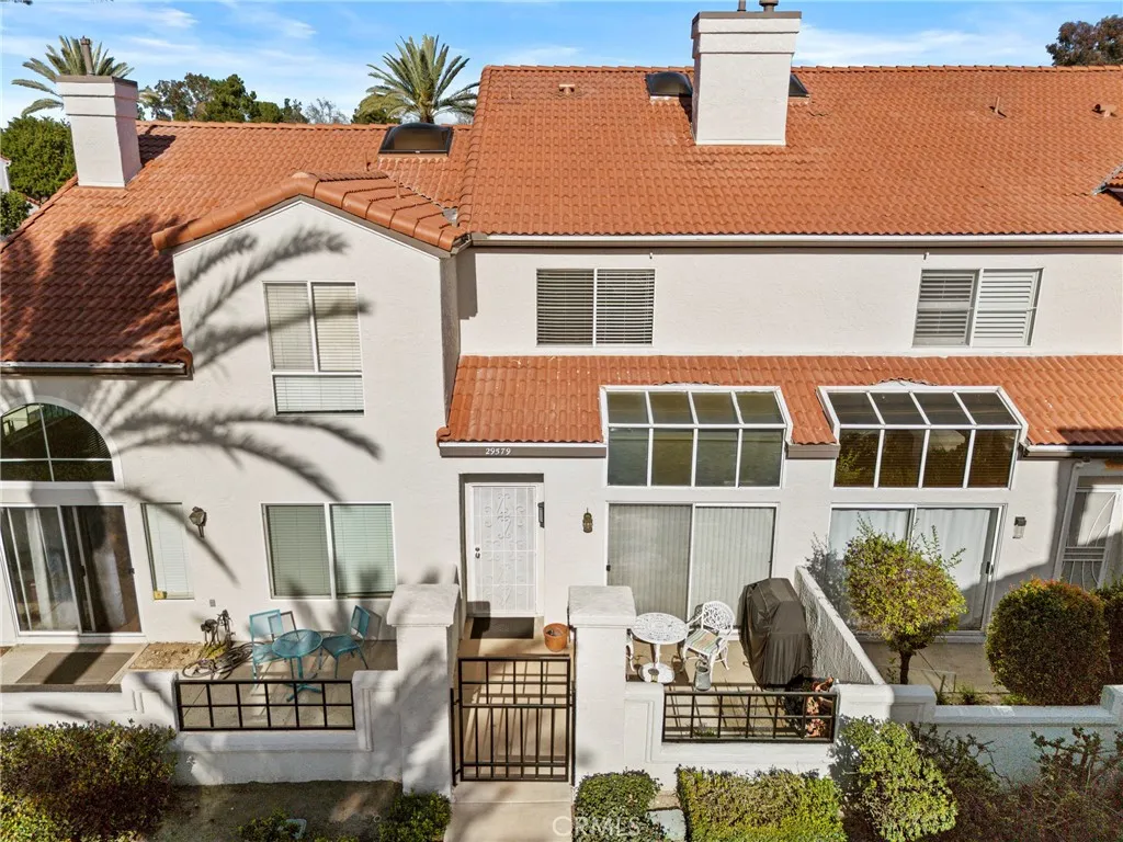 29579 Cara Way, Temecula, California 92591 home-pic-2