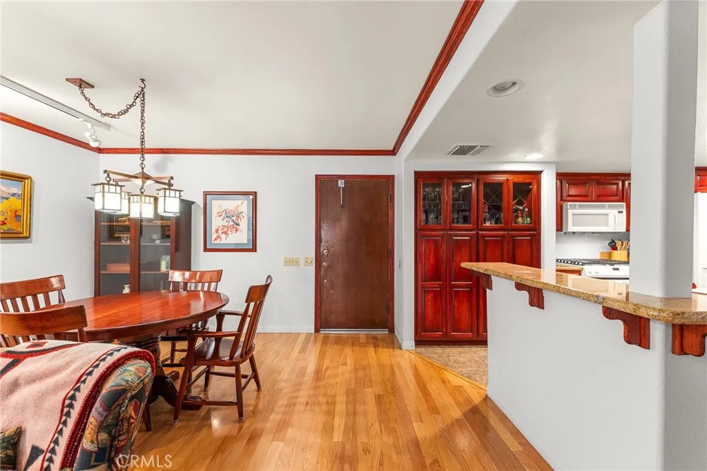 246 E Fern Avenue 109, Redlands, California 92373 home-pic-3