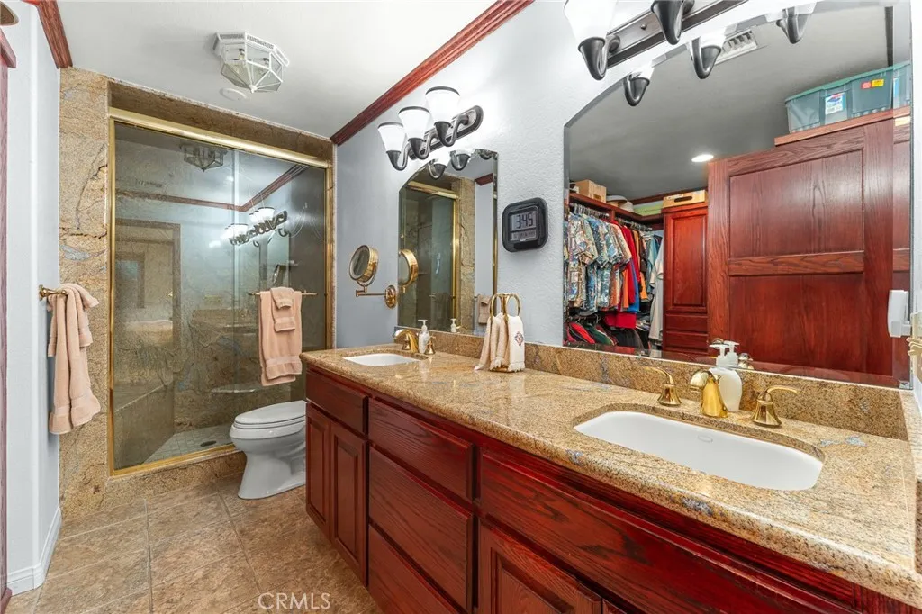 246 E Fern Avenue 109, Redlands, California 92373 home-pic-23