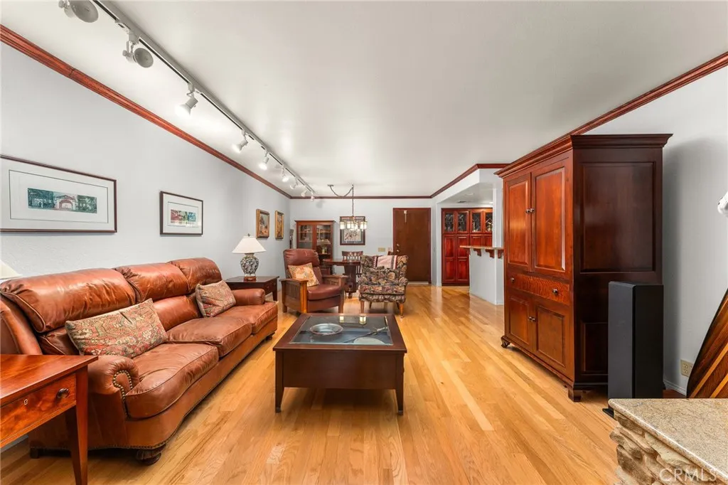 246 E Fern Avenue 109, Redlands, California 92373 home-pic-11