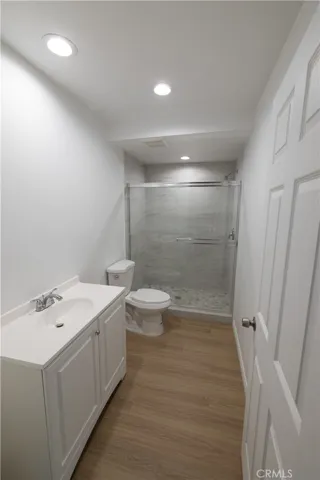 2nd bathroom