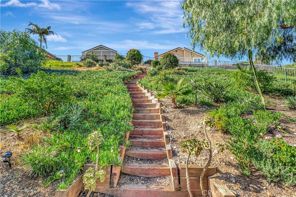 17880 Paseo Del Sol, Chino Hills, California 91709 home-pic-56