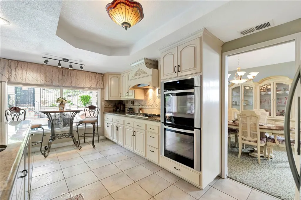 17880 Paseo Del Sol, Chino Hills, California 91709 home-pic-24