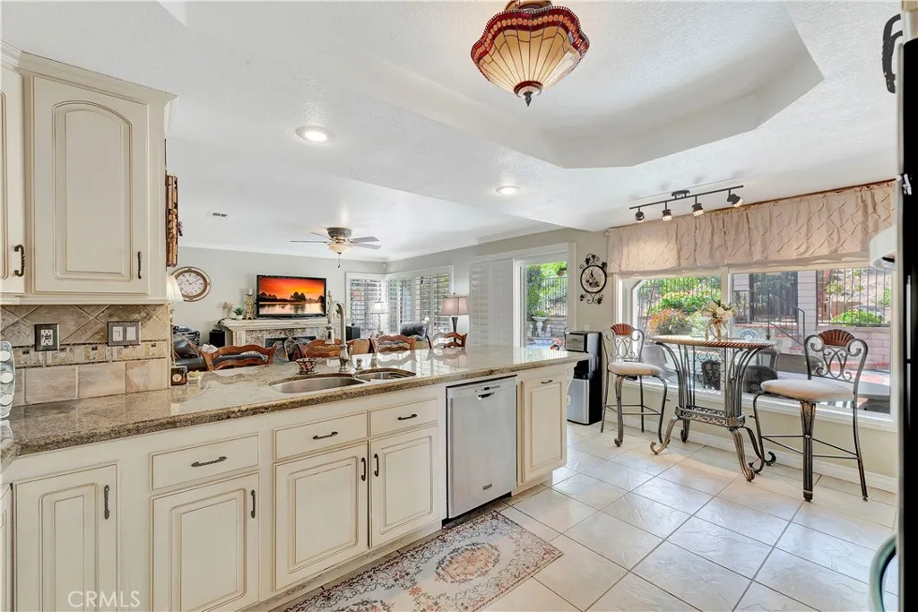 17880 Paseo Del Sol, Chino Hills, California 91709 home-pic-22