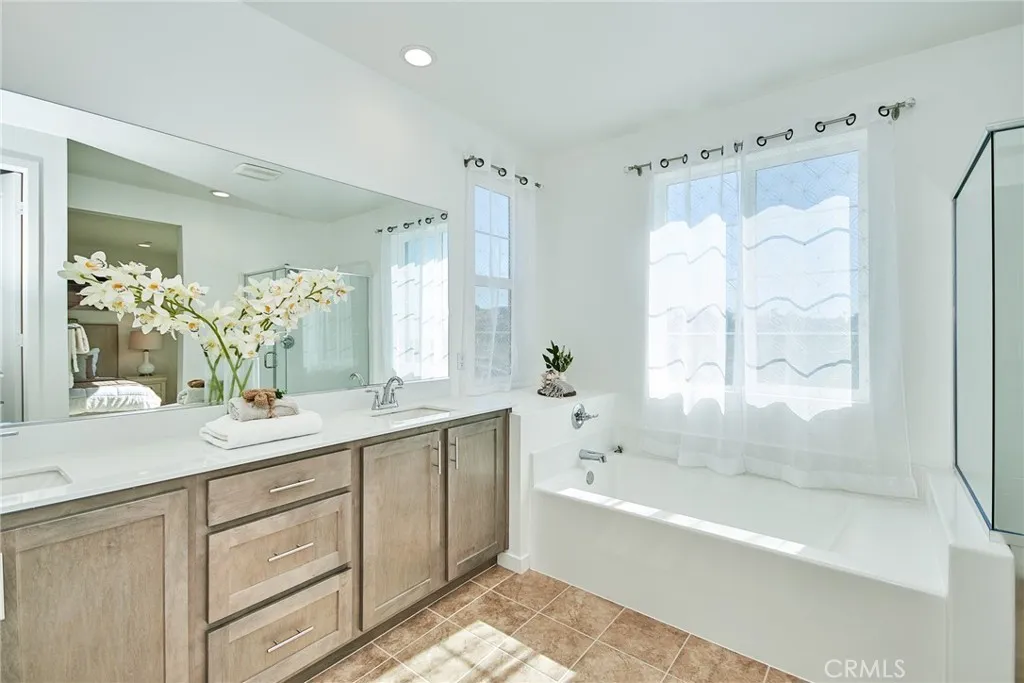 34955 S Serano Square, Yucaipa, California 92399 home-pic-26