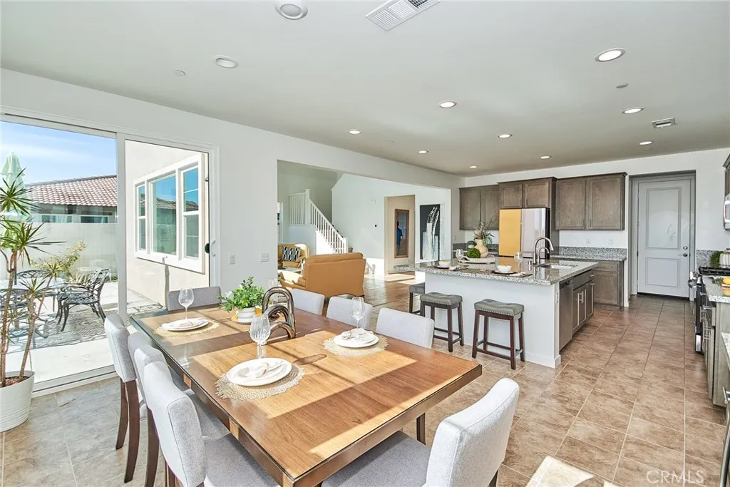34955 S Serano Square, Yucaipa, California 92399 home-pic-11