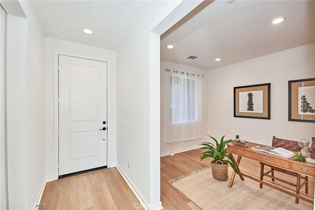 34955 S Serano Square, Yucaipa, California 92399 home-pic-4