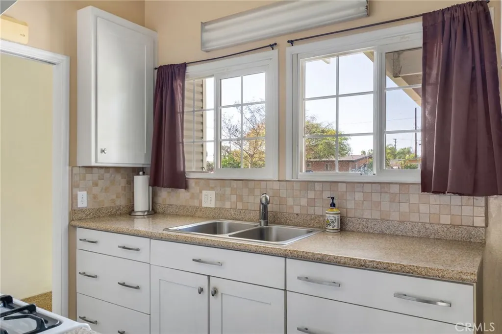 206 N. Clark Terrace, Anaheim, California 92806 home-pic-4