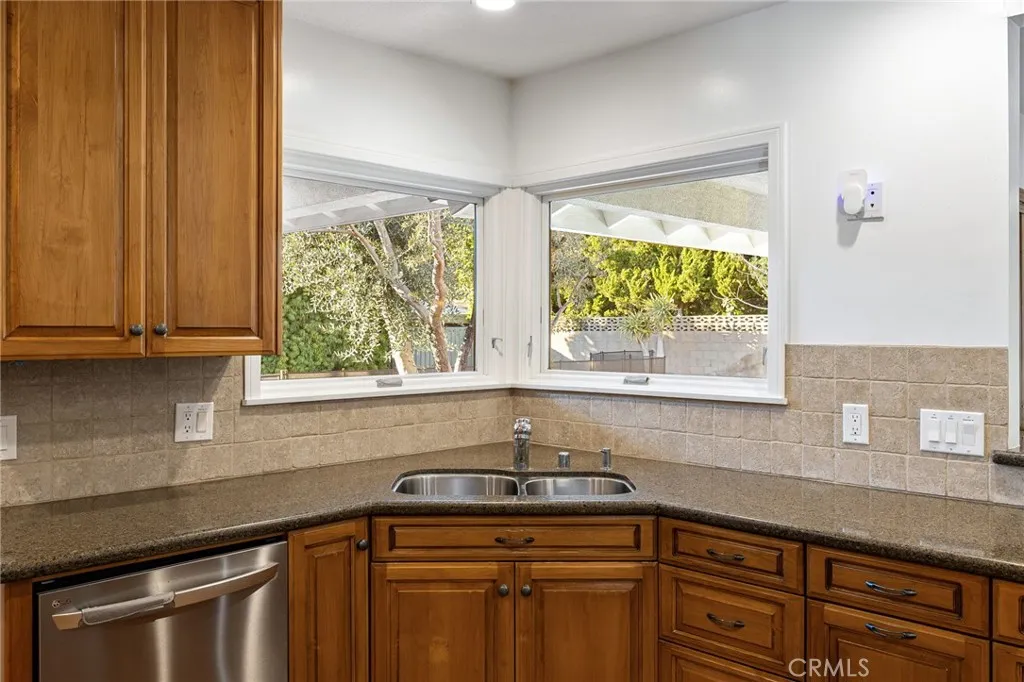 1493 Lafayette, Claremont, California 91711 home-pic-20