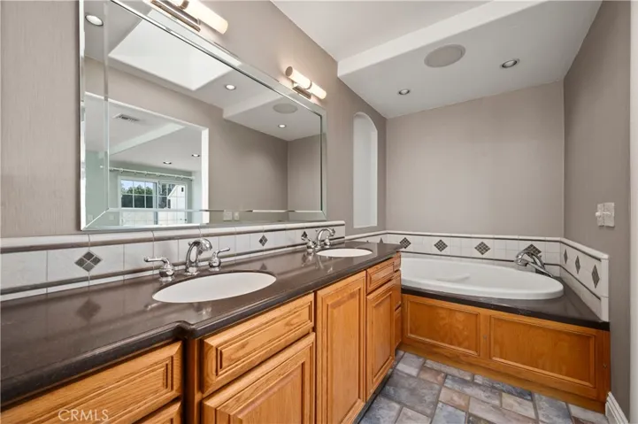 3080 W Glen Holly Drive, Anaheim, California 92804