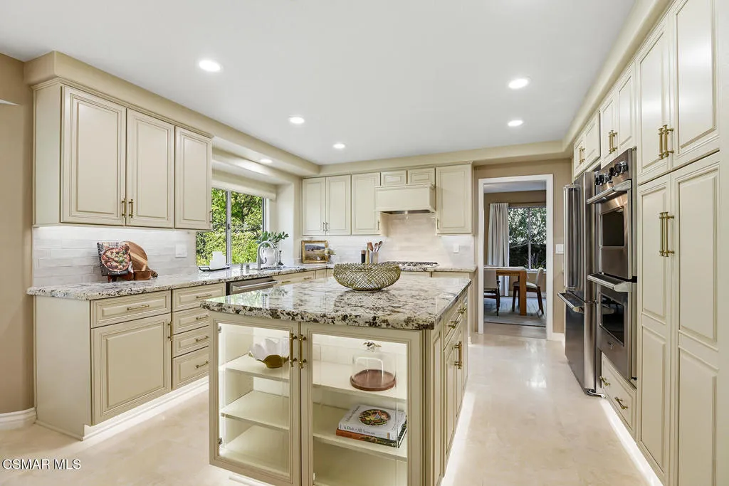 3041 Three Springs Drive, Westlake Village, California 91361 home-pic-30