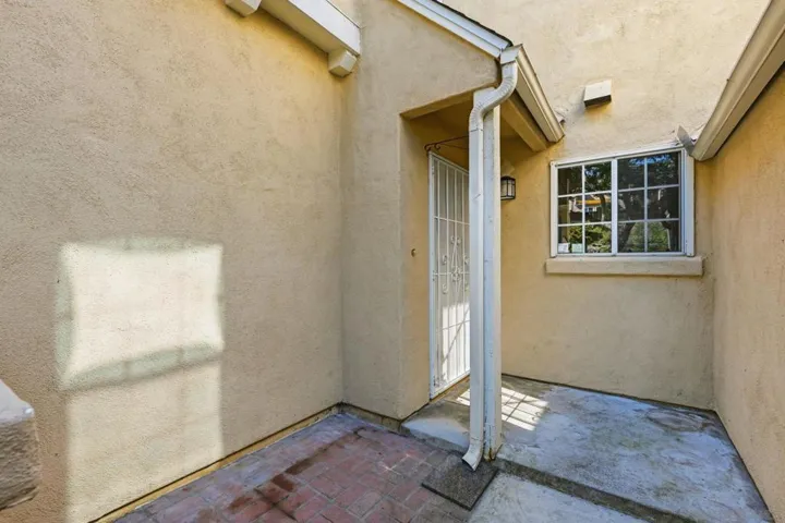 2591 Regent Rd, Carlsbad, California 92010