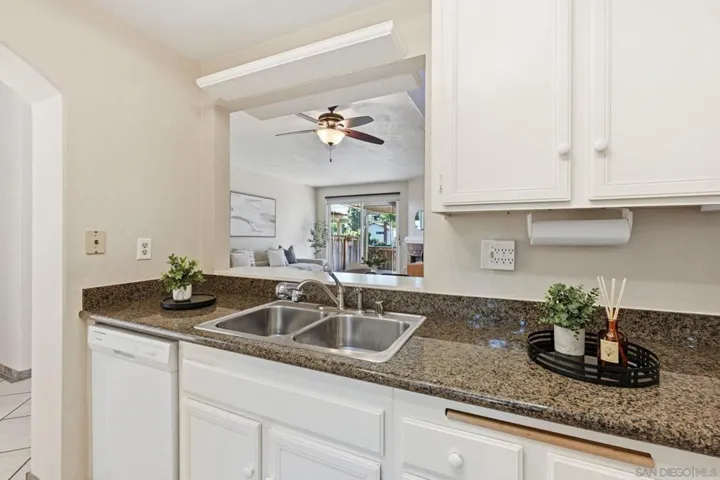 2591 Regent Rd, Carlsbad, California 92010
