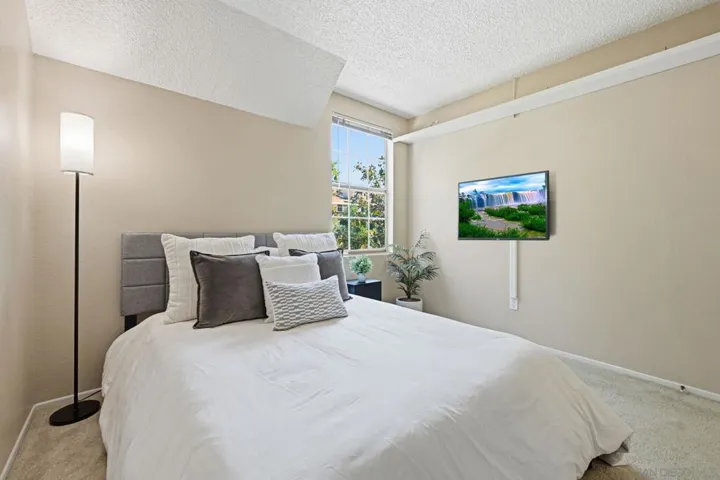 2591 Regent Rd, Carlsbad, California 92010