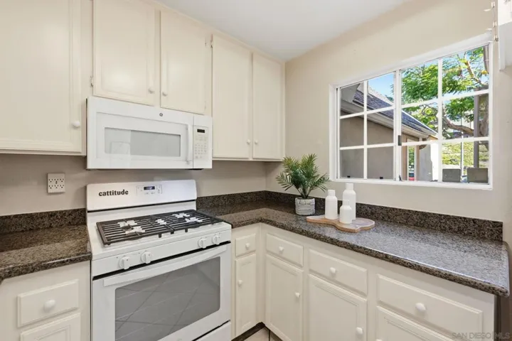 2591 Regent Rd, Carlsbad, California 92010