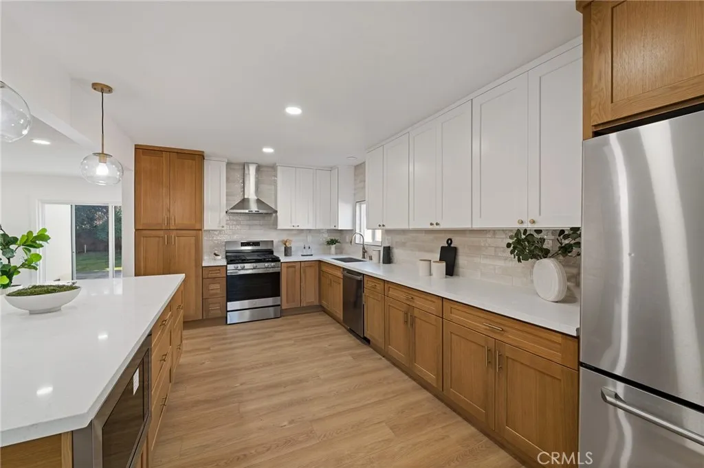 1415 N Screenland, Burbank, California 91505 home-pic-11