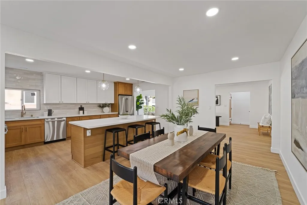 1415 N Screenland, Burbank, California 91505 home-pic-14
