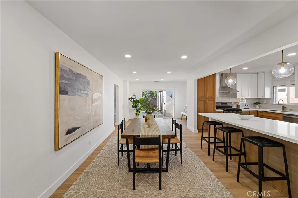 1415 N Screenland, Burbank, California 91505 home-pic-15