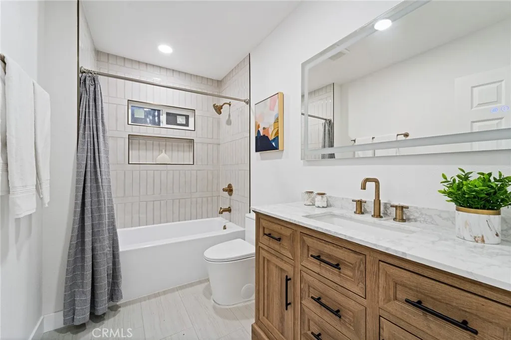 1415 N Screenland, Burbank, California 91505 home-pic-27