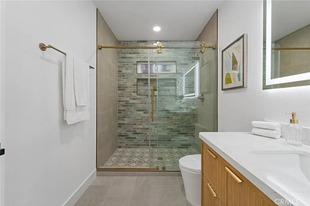 1415 N Screenland, Burbank, California 91505 home-pic-25