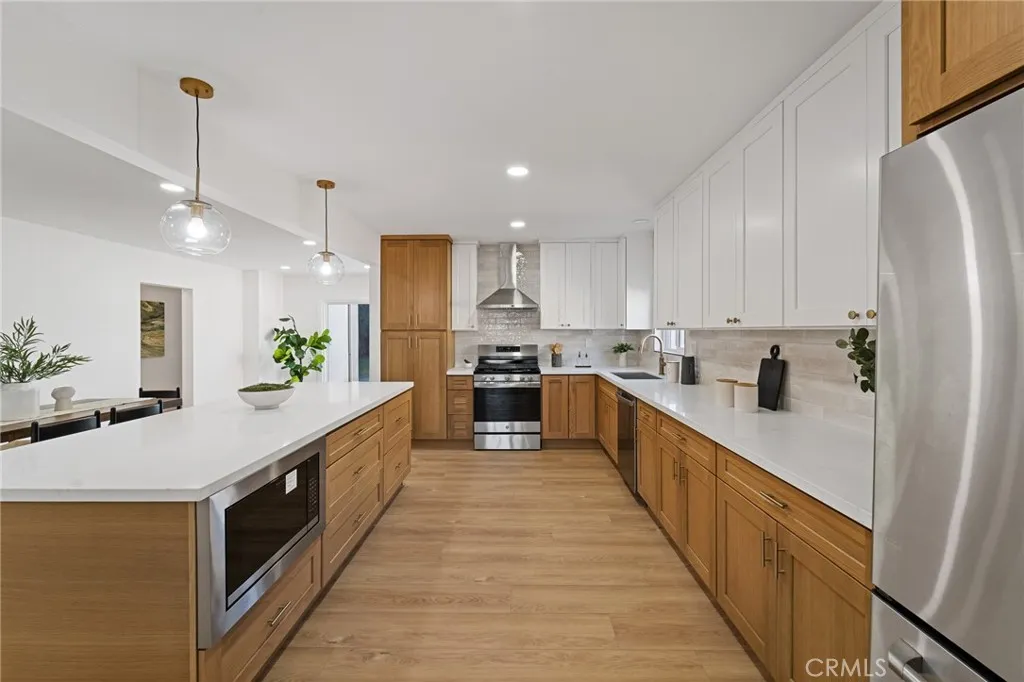 1415 N Screenland, Burbank, California 91505 home-pic-9