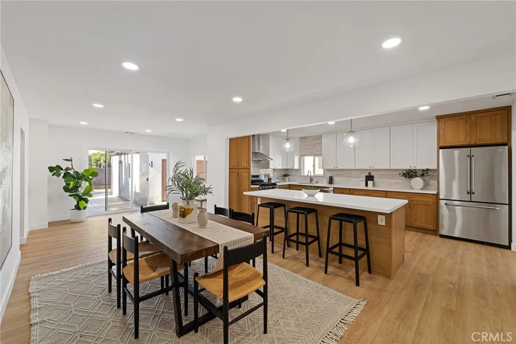1415 N Screenland, Burbank, California 91505 home-pic-13