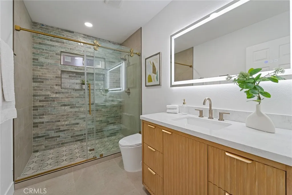 1415 N Screenland, Burbank, California 91505 home-pic-24