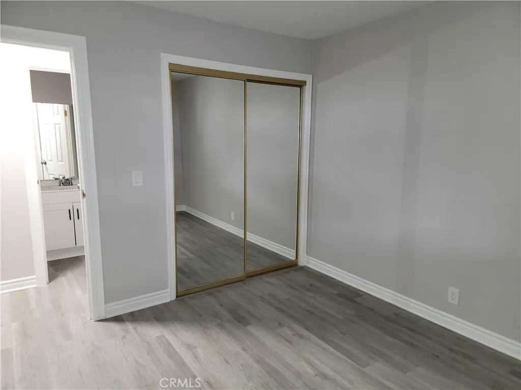 470 N Villa Court 107, Palm Springs, California 92262 home-pic-6