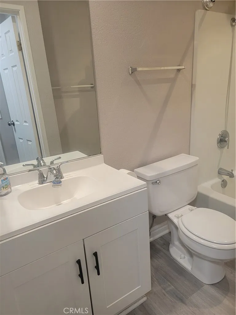 470 N Villa Court 107, Palm Springs, California 92262 home-pic-9