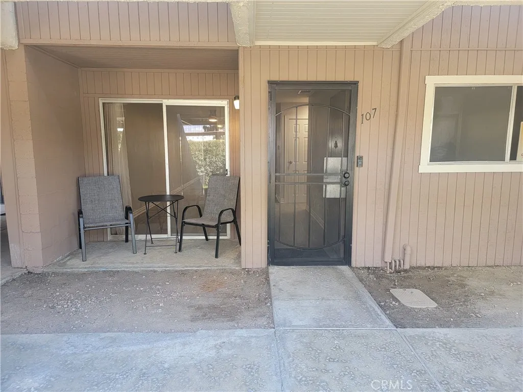 470 N Villa Court 107, Palm Springs, California 92262 home-pic-1