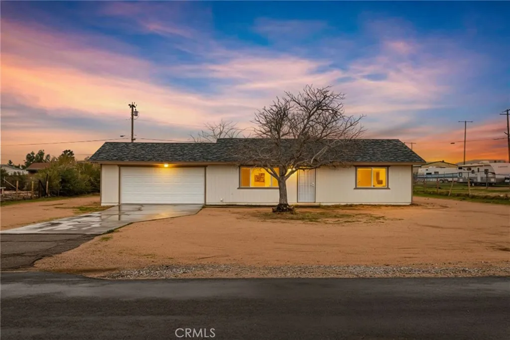 22040 Aleut, Apple Valley, California 92308 home-pic-1