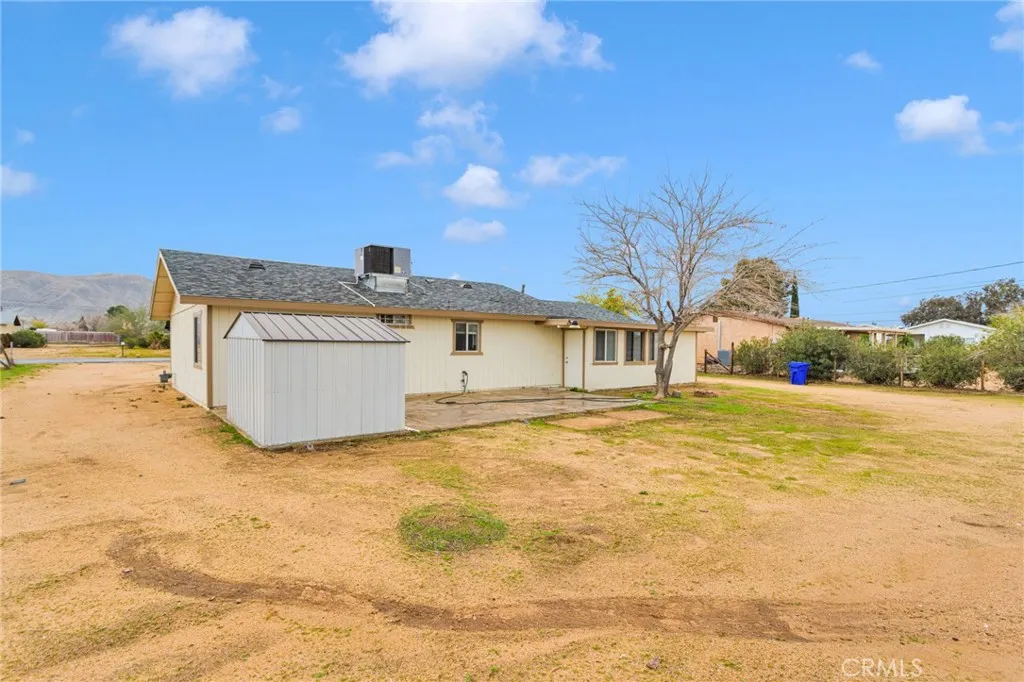 22040 Aleut, Apple Valley, California 92308 home-pic-22