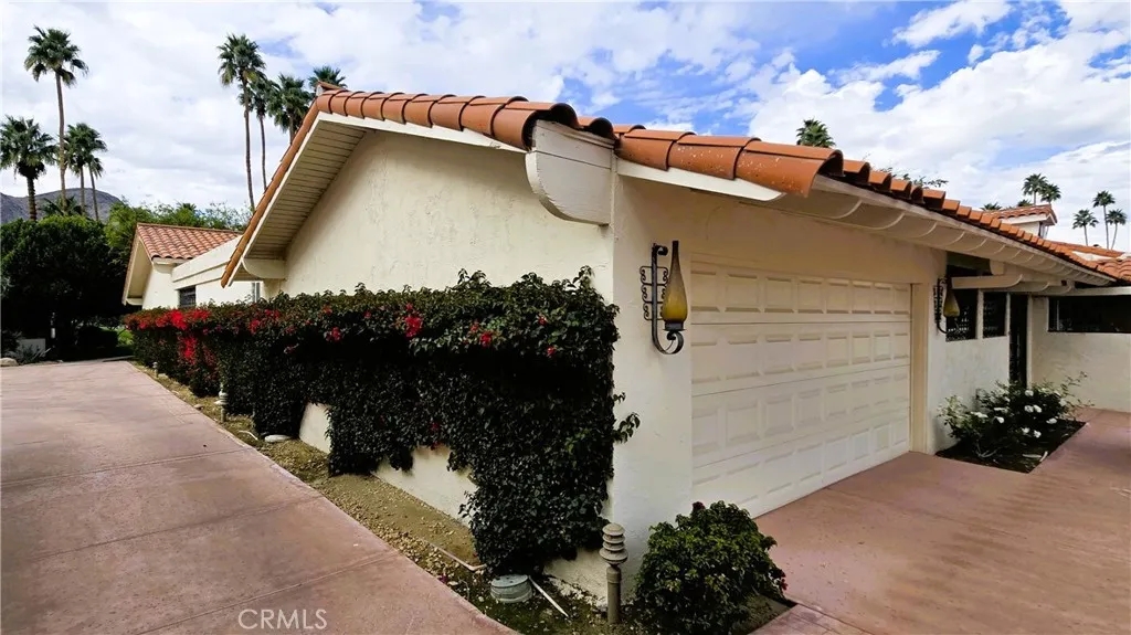 49025 Cedros Circle, La Quinta, California 92253 home-pic-28