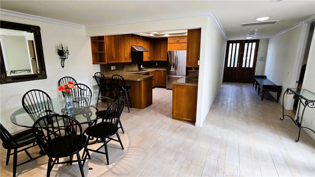 49025 Cedros Circle, La Quinta, California 92253 home-pic-9