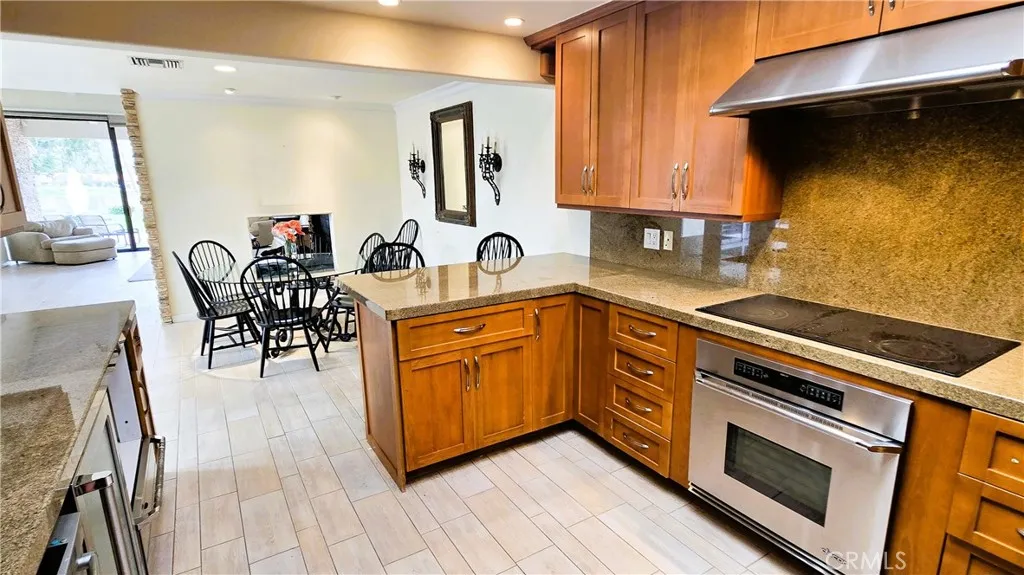 49025 Cedros Circle, La Quinta, California 92253 home-pic-11