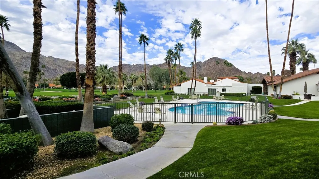 49025 Cedros Circle, La Quinta, California 92253 home-pic-14