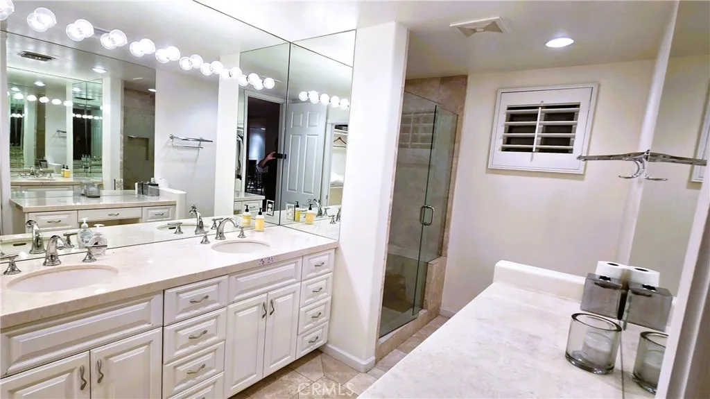 49025 Cedros Circle, La Quinta, California 92253 home-pic-20