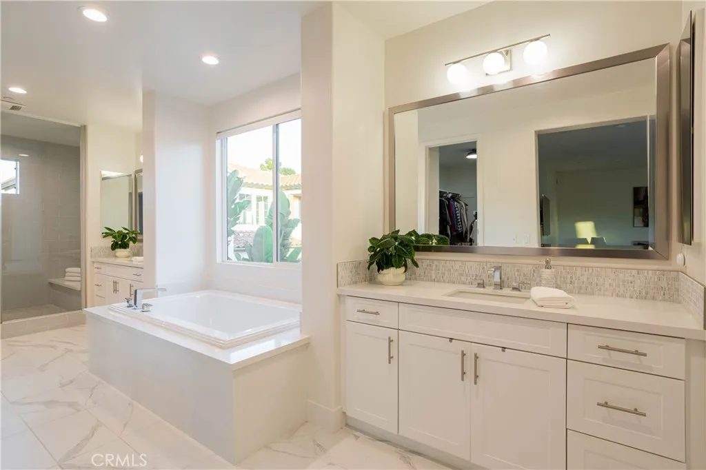 311 Costa Bella Court, Costa Mesa, California 92627 home-pic-22