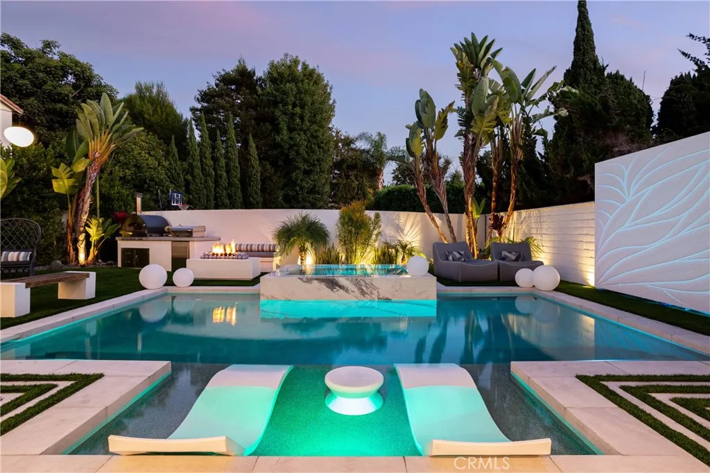311 Costa Bella Court, Costa Mesa, California 92627 home-pic-8