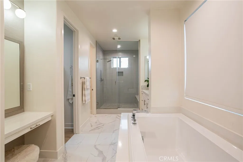 311 Costa Bella Court, Costa Mesa, California 92627 home-pic-23
