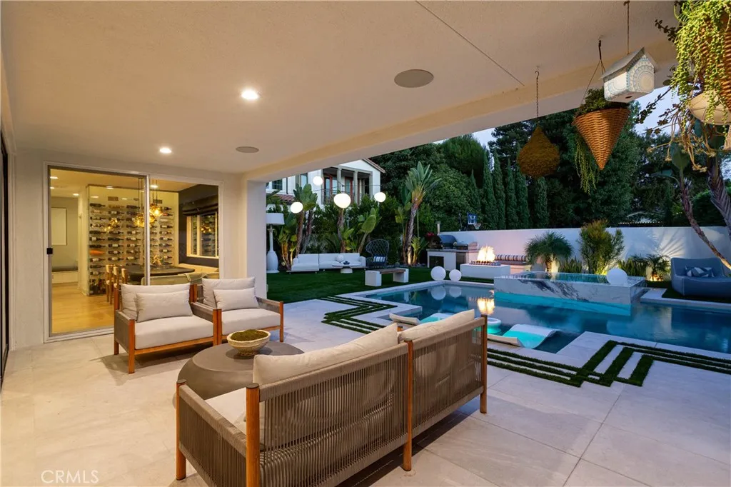 311 Costa Bella Court, Costa Mesa, California 92627 home-pic-7