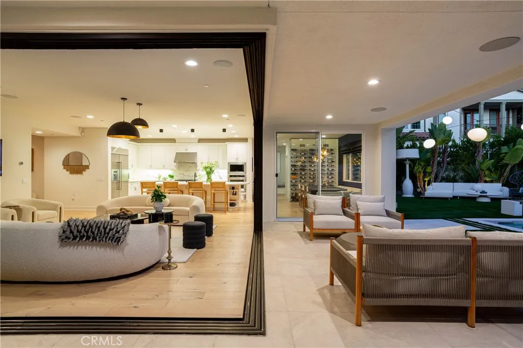 311 Costa Bella Court, Costa Mesa, California 92627 home-pic-6